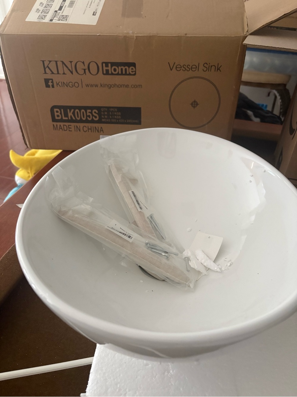 KINGO Home White Ceramic Vessel Sink